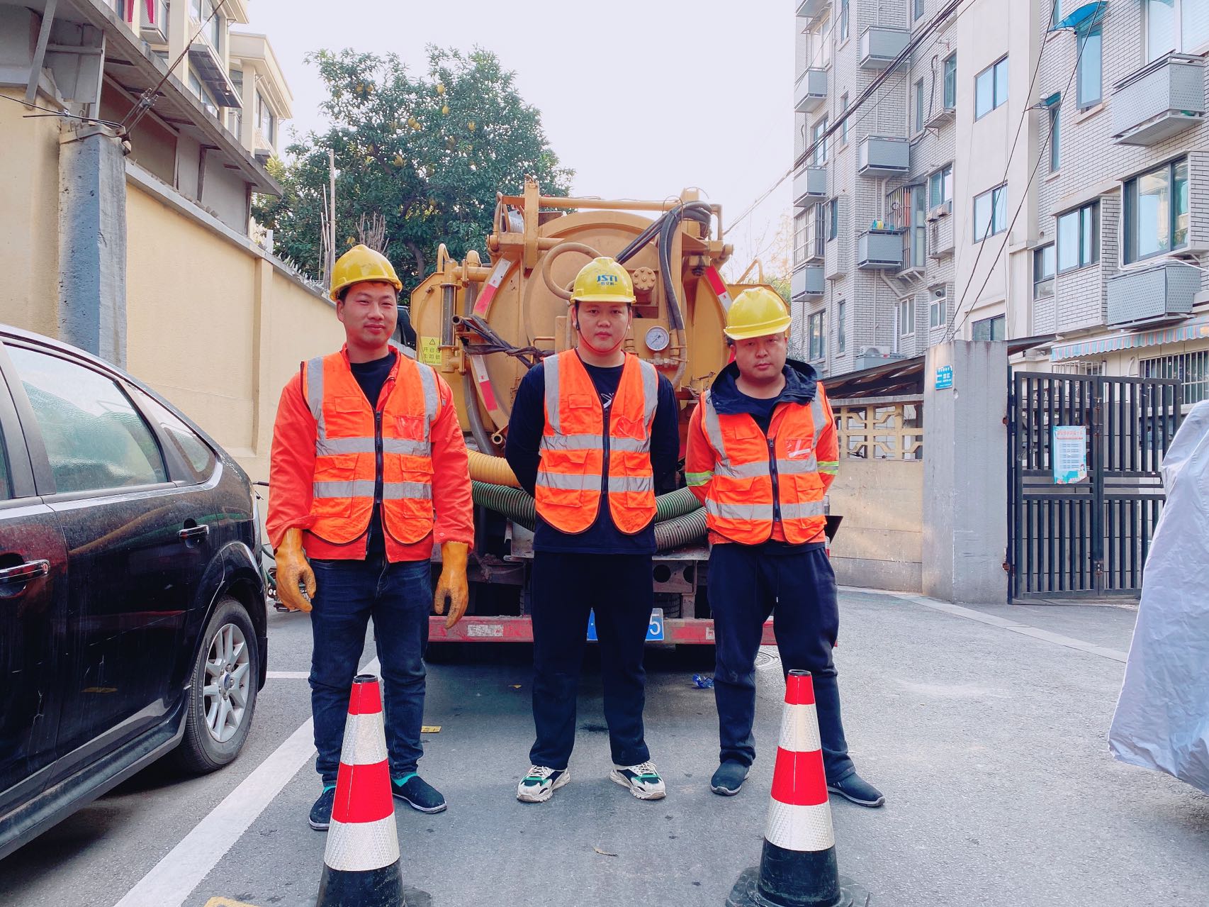 尧胜南京某小区管道清淤检测施工