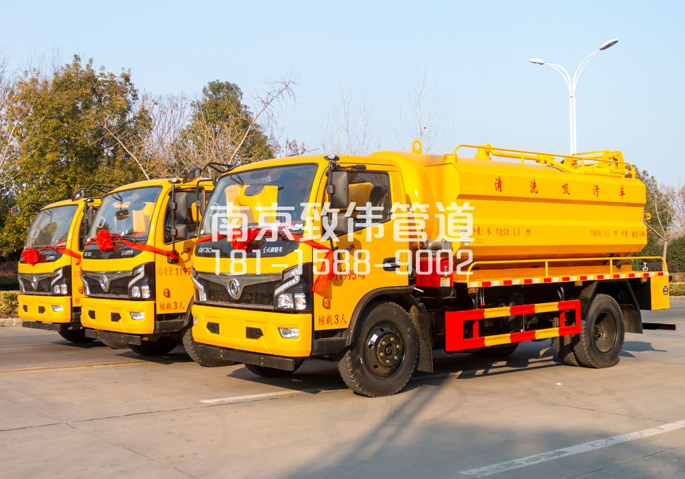 369尧胜多利卡吸污车